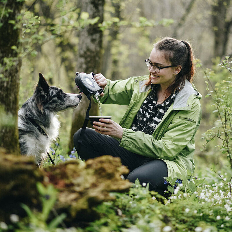 Aiitle Built-in Water Bottle 4 in 1 Dog Retractable Leash